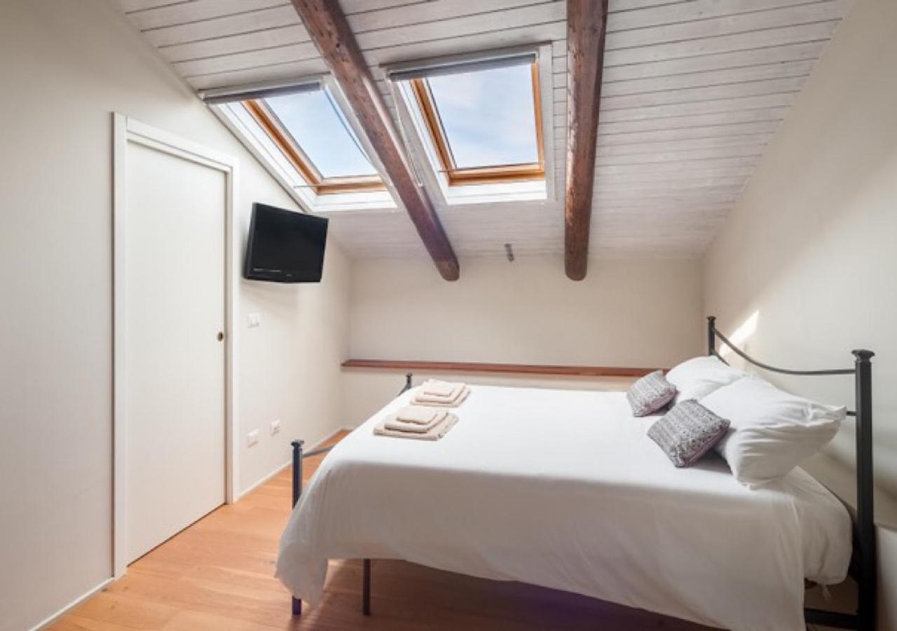 Apartamento Charming Loft Golf Club Barolo Novello Exterior foto